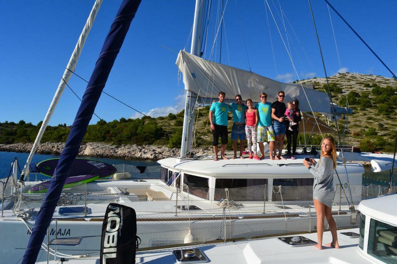 Luxury Catamaran Lagoon 42, Ac & Gn Split Exterior foto