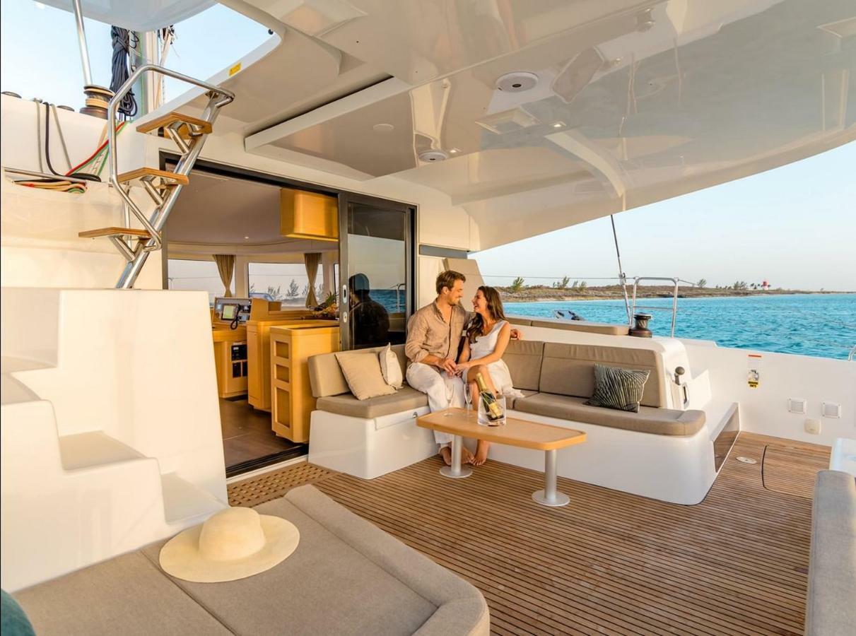 Luxury Catamaran Lagoon 42, Ac & Gn Split Exterior foto